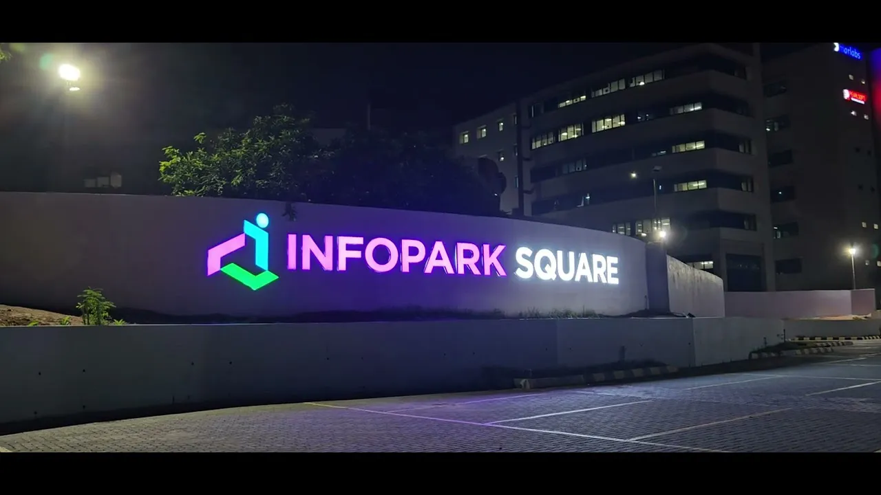 Infopark Square